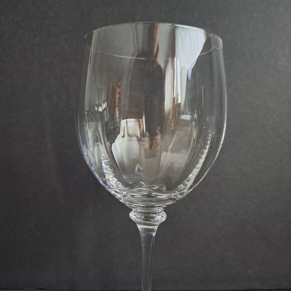 Mikasa Stephanie Wine Glass 7" Tall Clear Crystal Vertical Cut Stemware Elegant - Picture 5 of 15